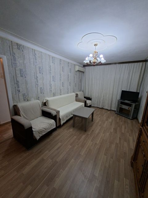 İcarəyə verilir 2 otaqlı köhnə tikili 50 m² — Bakı