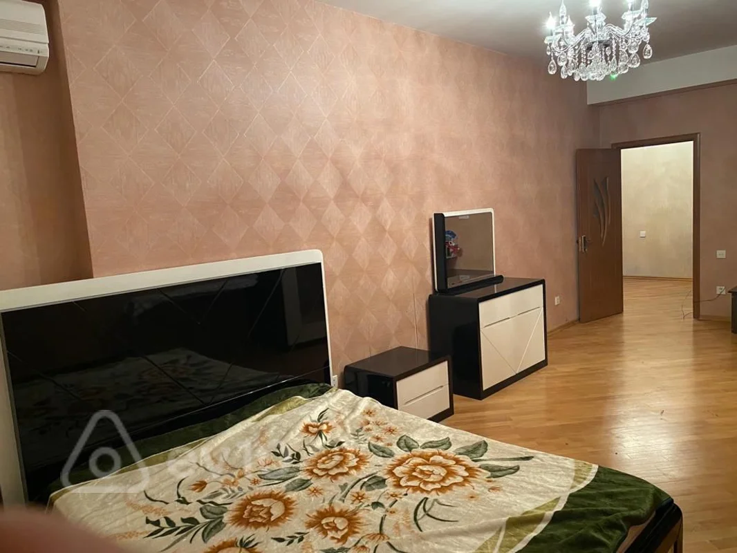 3 otaqlı mənzil, 140 m², salmani 25 — kirayə — Mənzil, Bakı (10)