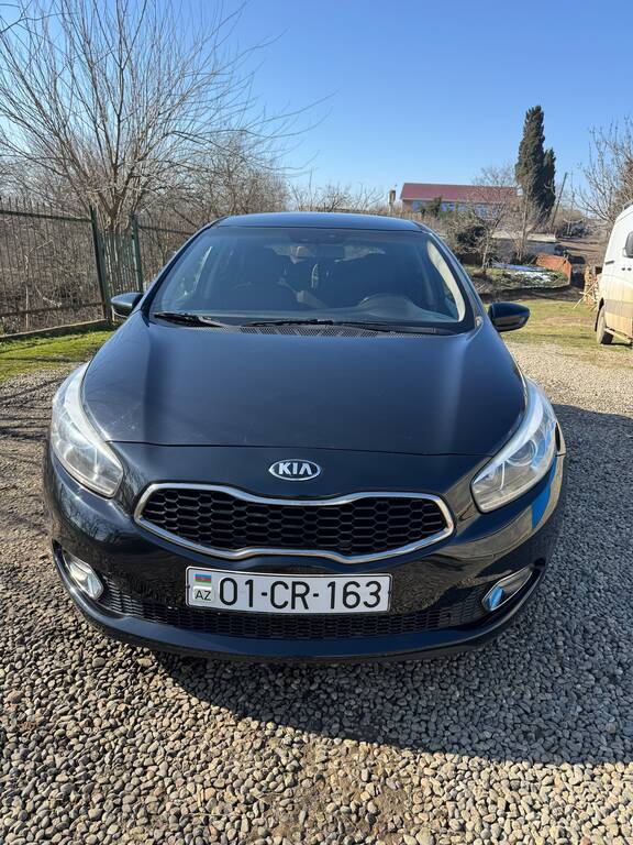 Kia Ceed, 1.4 L, 2013 il, 318 000 km 01-CR-163 — Avtomobillər, Bakı