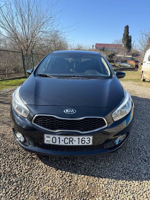 Kia Ceed, 1.4 L, 2013 il, 318 000 km — Bakı