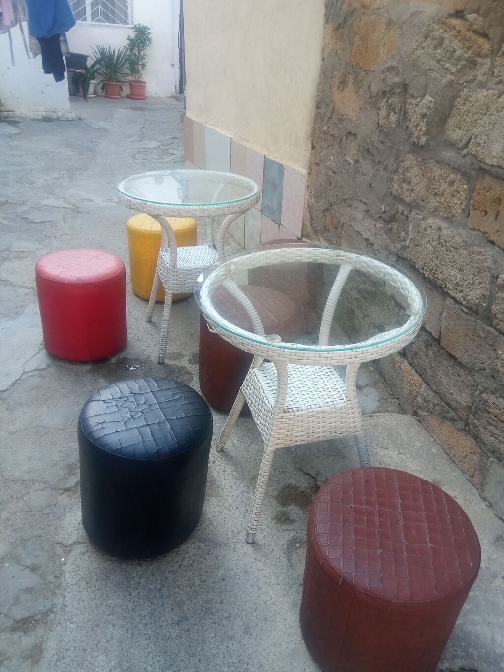 Balkon üçün, İşlənmiş, Açılmayan, Yumru masa, 6 stul — Masalar və stullar, Bakı (2)