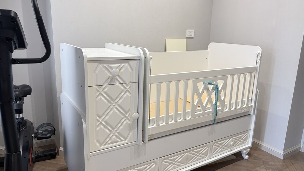 Uşaq beşiyi – “Ali bebe” transformasiya olunan model - Rəng: ağ — Bəşikləri, Bakı (2)