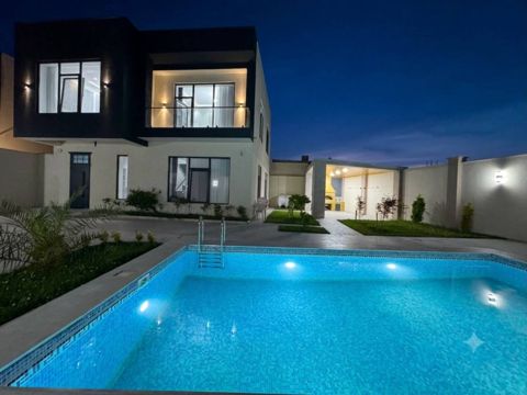 Satılır 5 otaqlı həyət evi/bağ evi 200 m² — Bakı