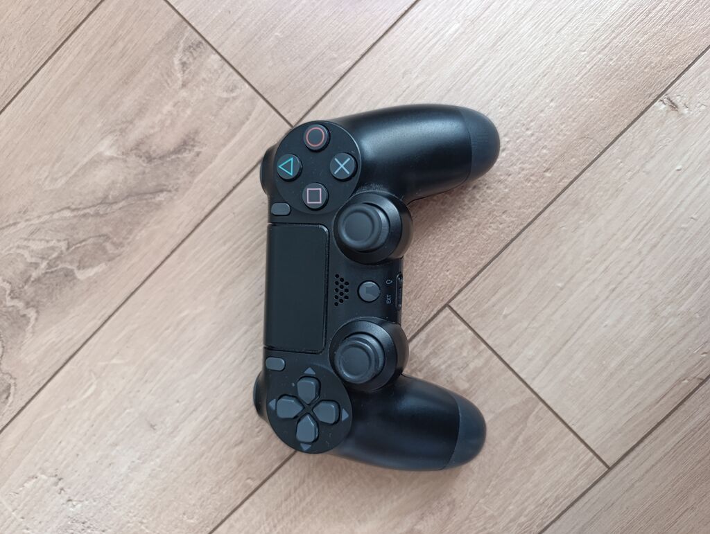 Sony PlayStation 4 DualShock 4 gamepad – orijinal model, qara rəng — Aksesuarlar, Bakı