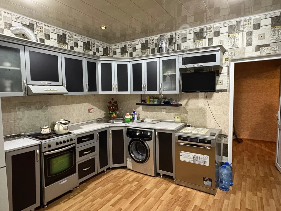 4 otaqlı mənzil, 105 m², zabrat 71no mektebin yani — Mənzil, Bakı (6)