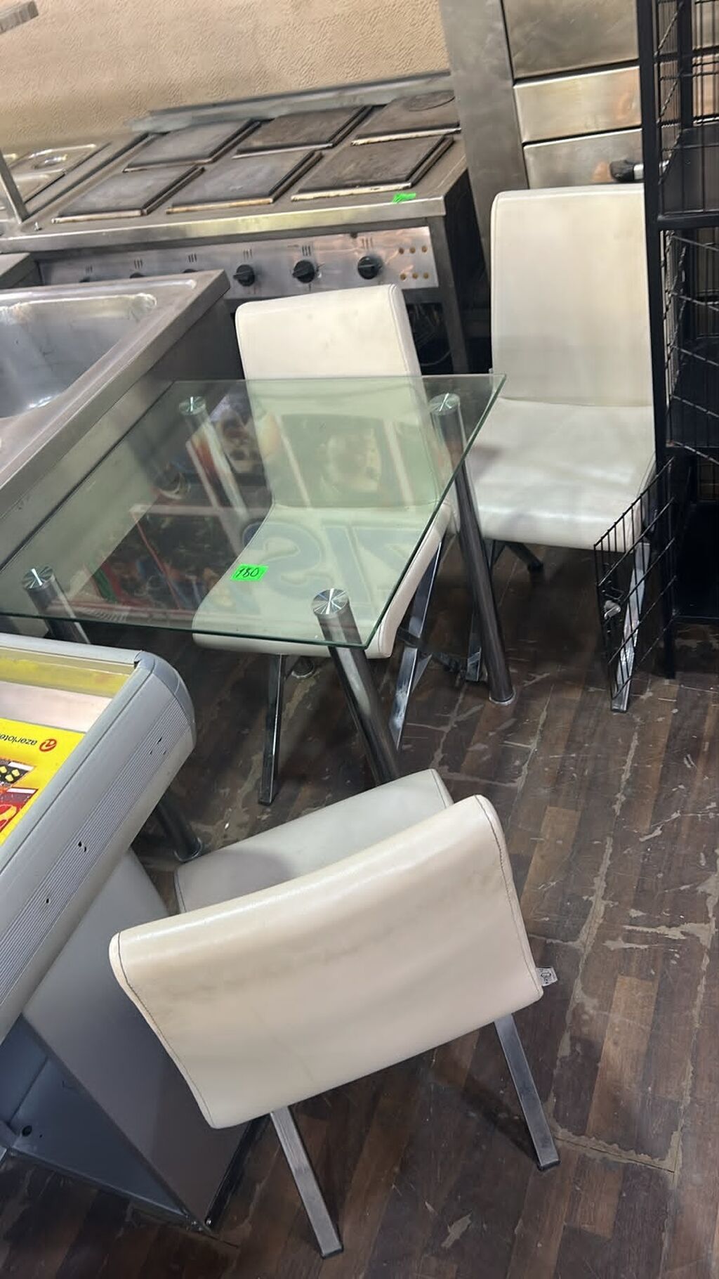 Mətbəx üçün, İşlənmiş, Açılmayan, Kvadrat masa — Masalar və stullar, Digah