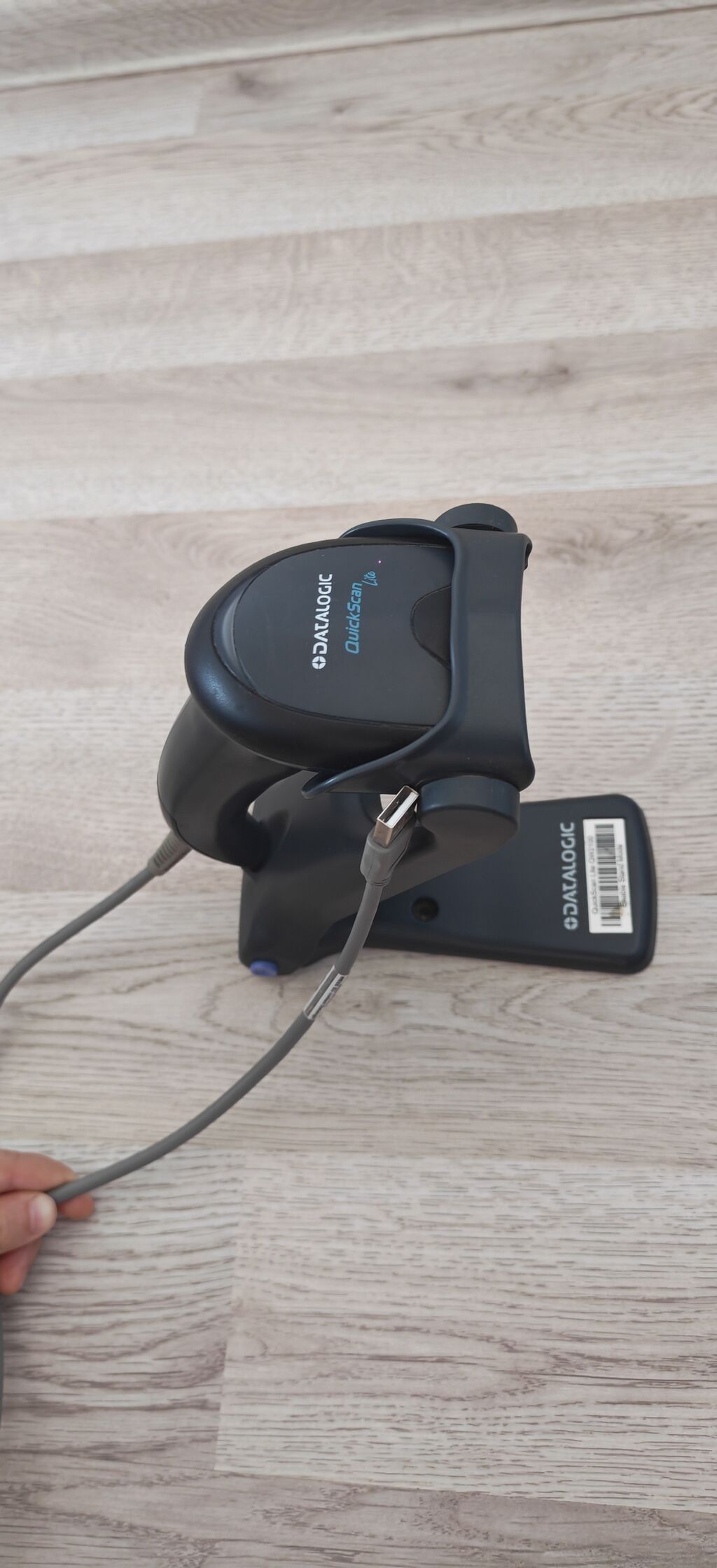 Datalogic QuickScan Lite QW2100 + stolüstü dayaq - Növ: Skaner (1D — Kassa avadanlığı, Bakı
