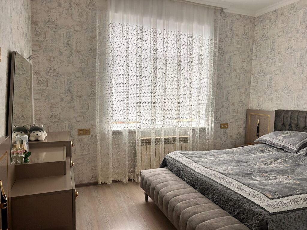 Satılır qiymətdə razılaşma olacaq Ev 1 ildirki tikilib usta evidir.7 — Mənzil, Oğuz (3)