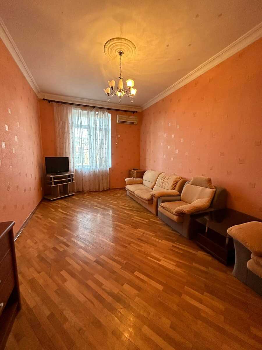 Satılır 3 otaqlı köhnə tikili 72 m² — Mənzil, Bakı (2)