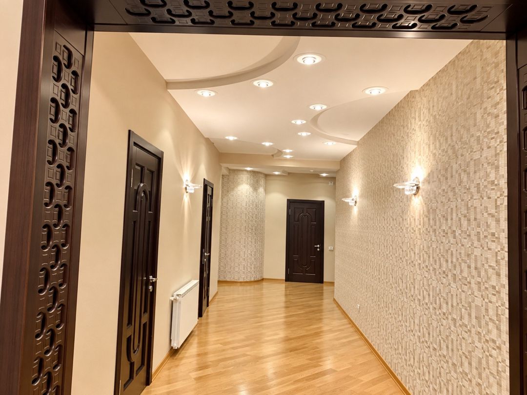 Satılır 4 otaqlı yeni tikili 210 m² — Mənzil, Bakı (7)