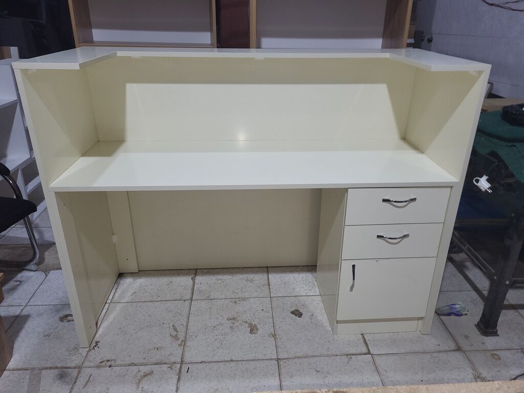Ofis üçün resepsiyon/administrator masası - Rəng: açıq krem/ivory — Ofis mebeli, Bakı (6)