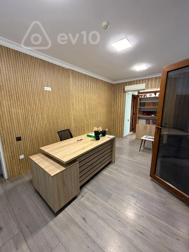 Ofis, 85 m², Xocalı prospekti — kirayə — Orxan — Кеңсе