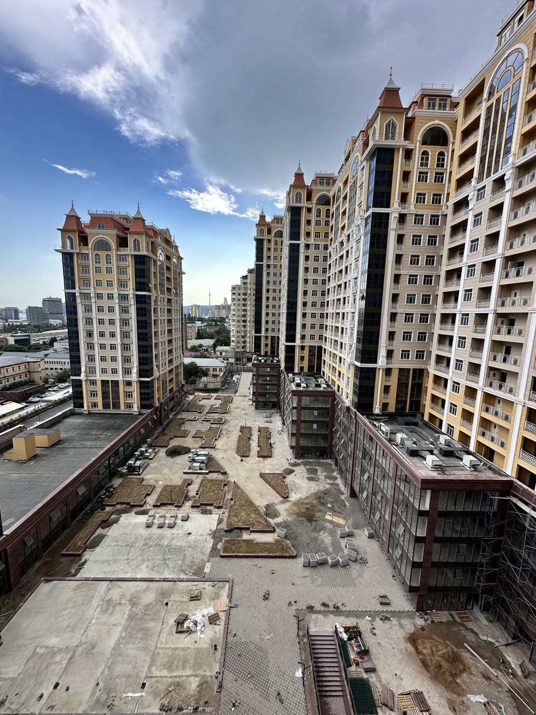 Satılır 2 otaqlı yeni tikili 80 m² — Mənzil, Bakı (2)