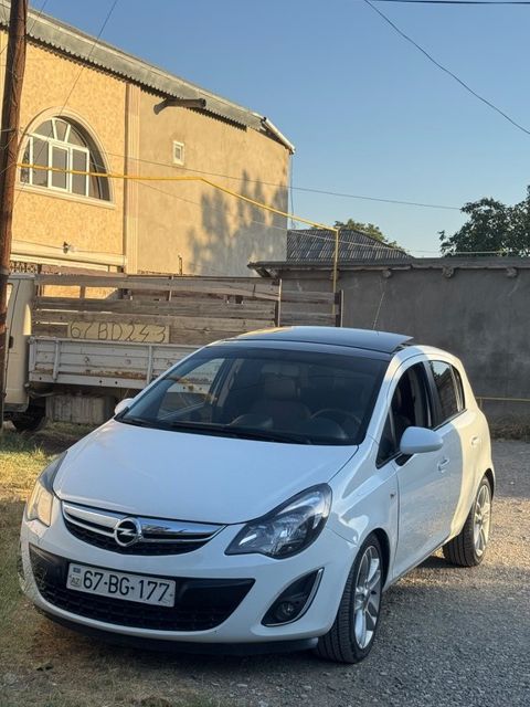 Opel Corsa, 1.4 L, 2014 il, 250 000 km — Naxçıvan
