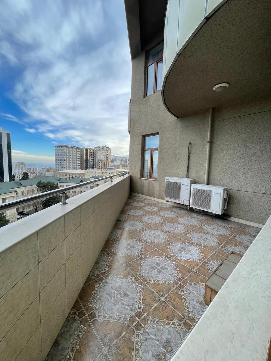 Satılır 4 otaqlı yeni tikili 186 m² — Mənzil, Bakı (6)