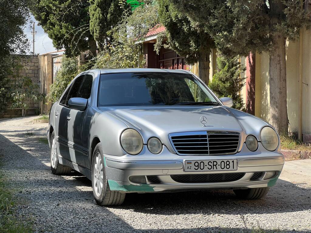 Mercedes E 240, 2.6 L, 1999 il, 446 000 km 90-SR-081 — Avtomobillər, Bakı (2)