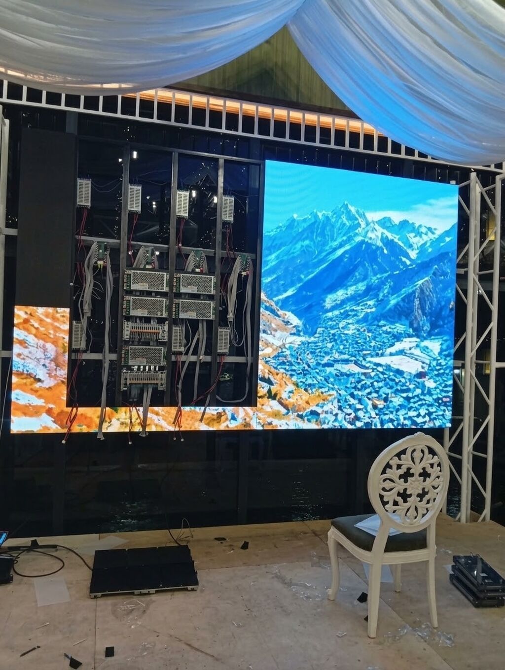 LED ekran modulları və tam ekran sistemləri Məhsul təsviri: Daxili — Reklam vəsiqlələri, Bakı (2)