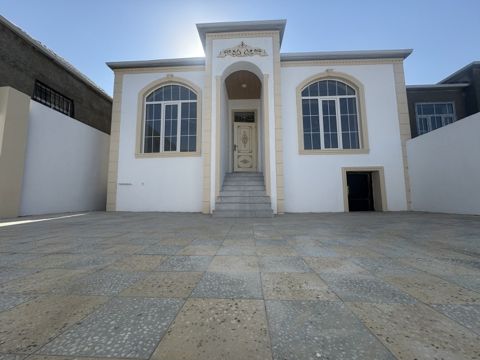 Satılır 4 otaqlı həyət evi/bağ evi 120 m² — Bakı