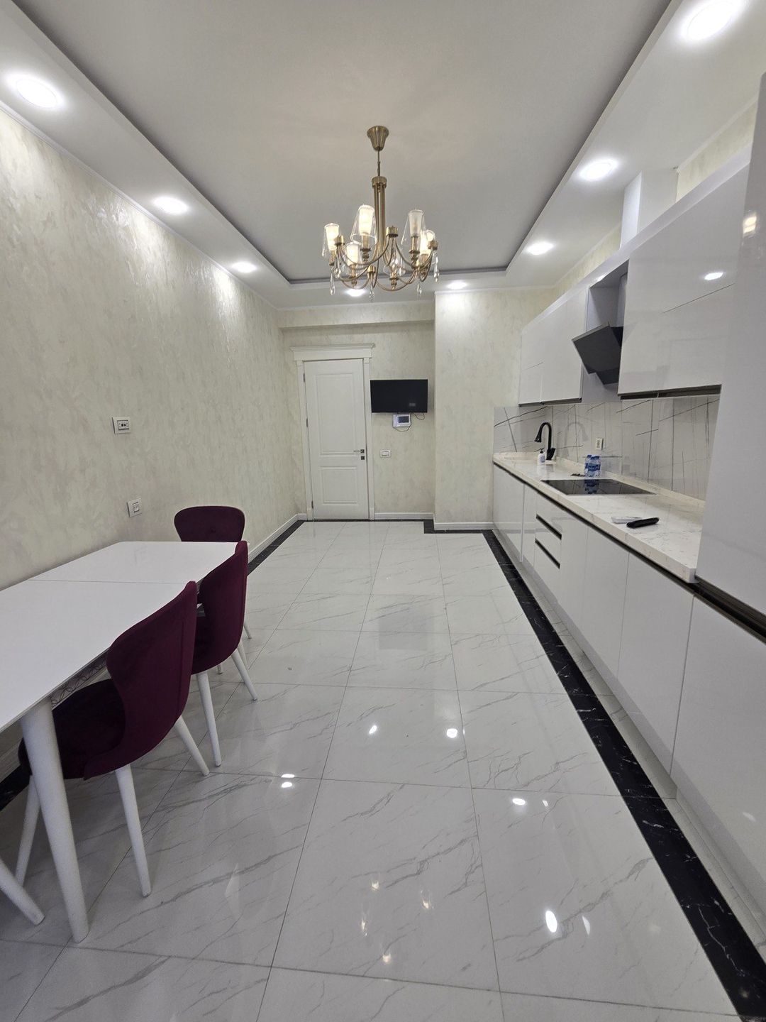 İcarəyə verilir 3 otaqlı yeni tikili 155 m² — Mənzil, Bakı (9)