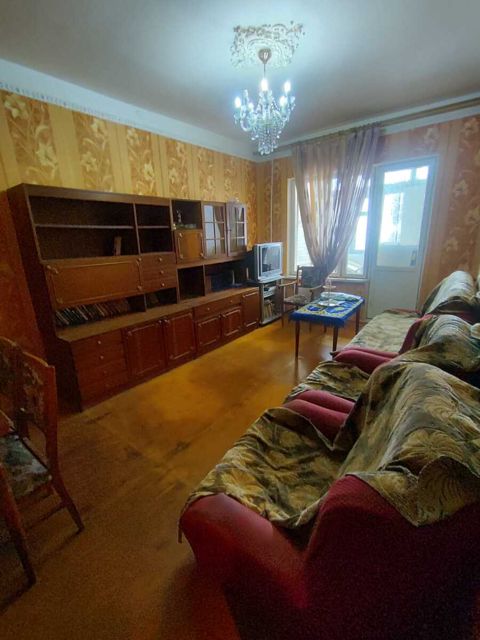 Satılır 3 otaqlı köhnə tikili 82 m² — Bakı