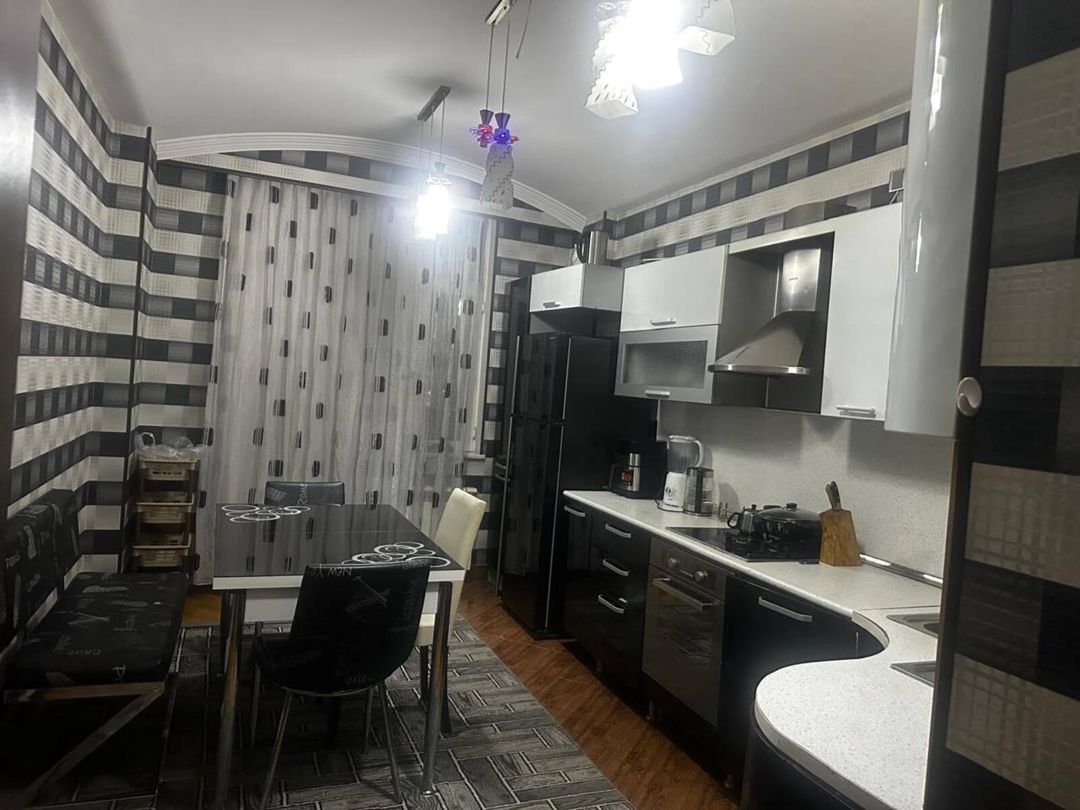 İcarəyə verilir 3 otaqlı yeni tikili 140 m² — Mənzil, Bakı (6)