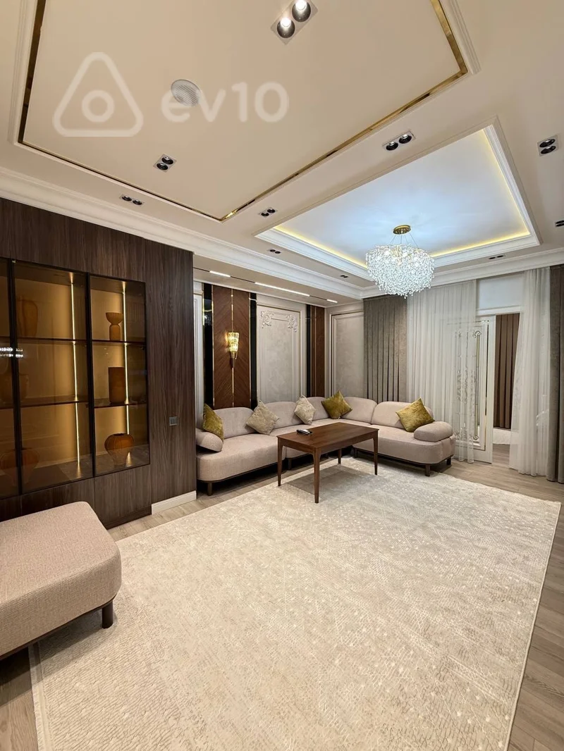 3 otaqlı mənzil, 128 m², Qarabağ atları meydanı — kirayə — Mənzil, Bakı (2)