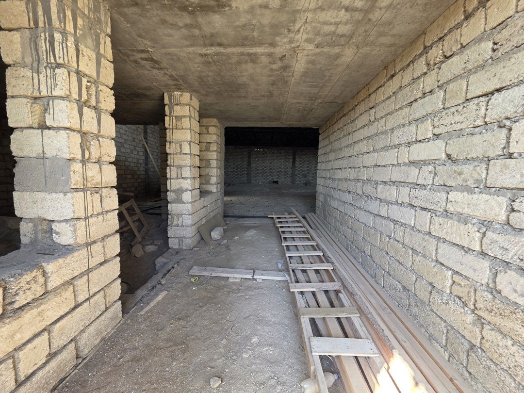 Satılır obyekt 680 m² — Əmlak, Bakı (3)