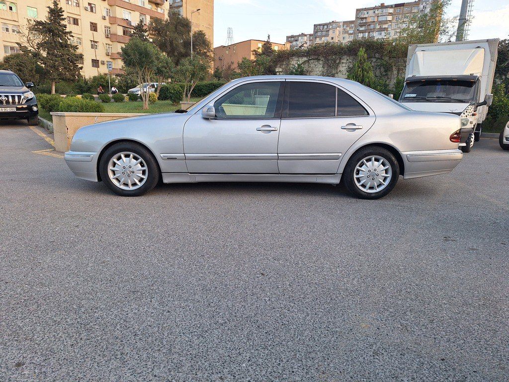 Mercedes E 220, 2.2 L, 2000 il, 374 521 km 99-KL-194 — Avtomobillər, Bakı (9)