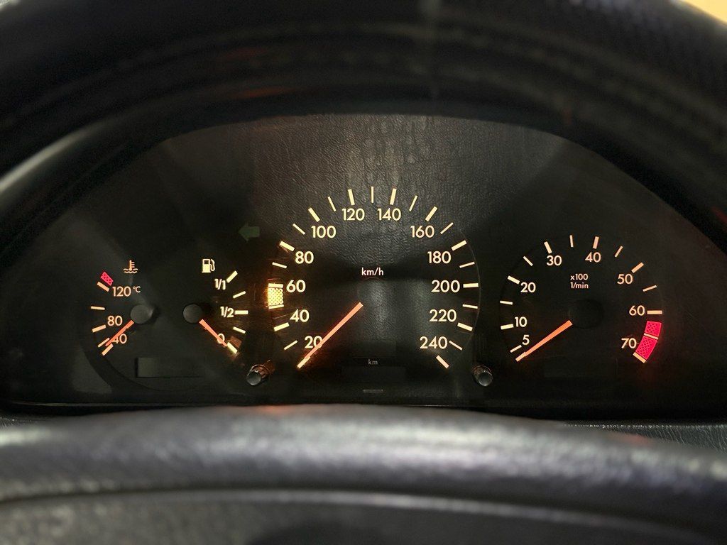 Mercedes C 180, 1.8 L, 1995 il, 234 550 km — Avtomobillər (7)