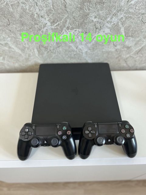 Playstation 4 slim model 1 TB yaddaş çox ideal vəziyyətdə.Prişifka — Saray