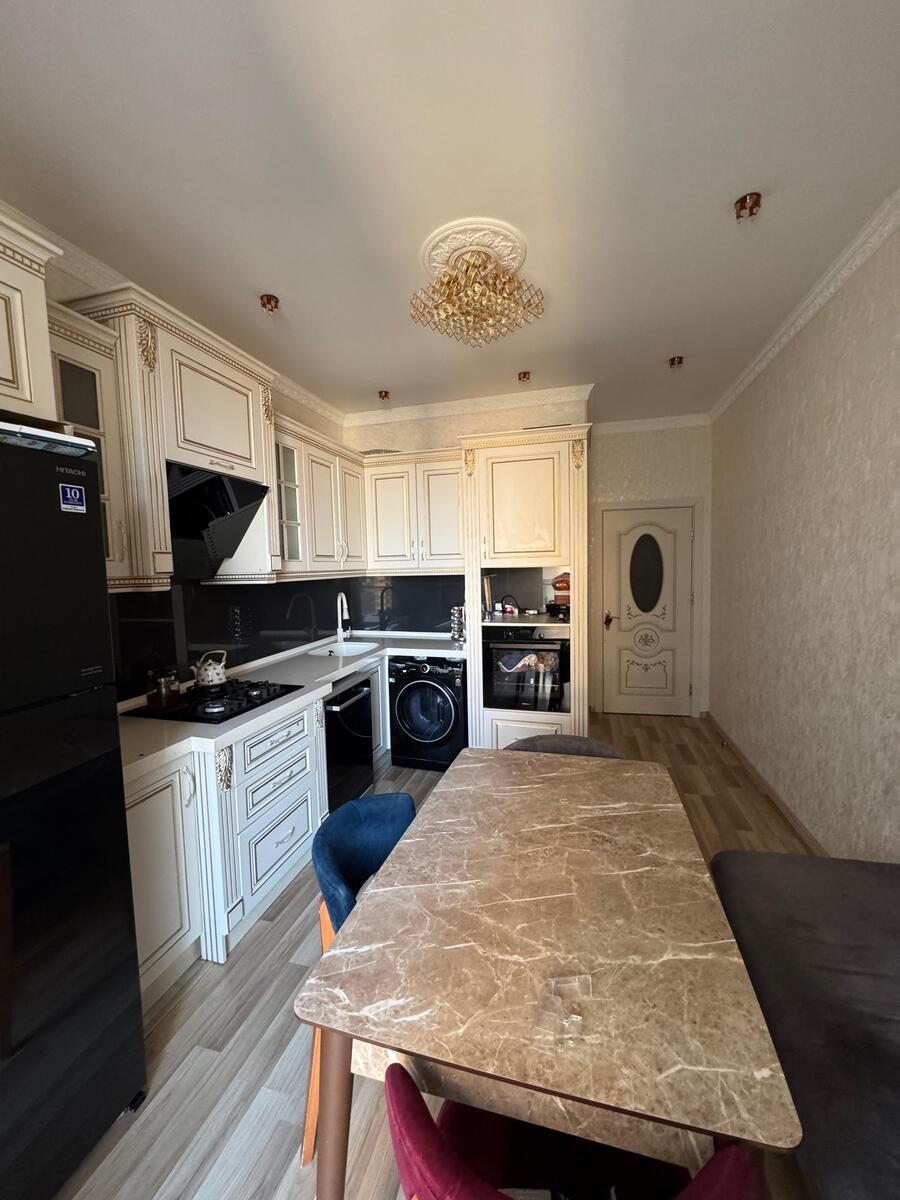 Satılır 2 otaqlı yeni tikili 100 m² — Mənzil, Bakı (12)