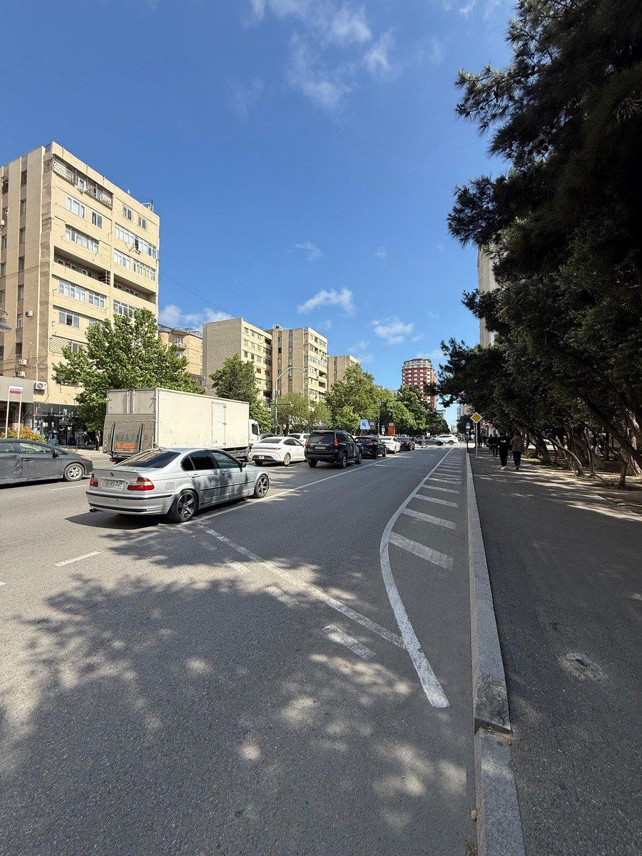 Satılır 2 otaqlı köhnə tikili 65 m² — Mənzil, Bakı (2)