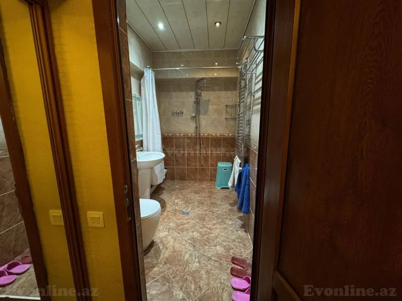 Kirayə verilir 2 otaqlı Mənzil Köhnə tikili 75 m² Bakı, Səbail r., Bayıl — Mənzil, Bakı (6)
