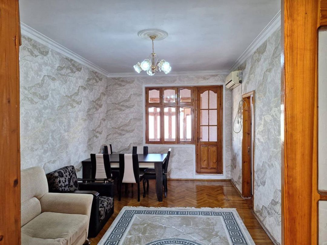 İcarəyə verilir 2 otaqlı köhnə tikili 55 m² — Mənzil, Bakı