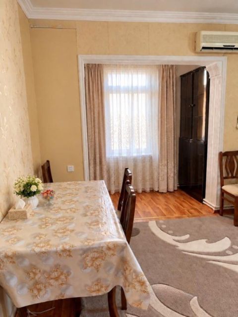İcarəyə verilir 2 otaqlı köhnə tikili 55 m² — Bakı