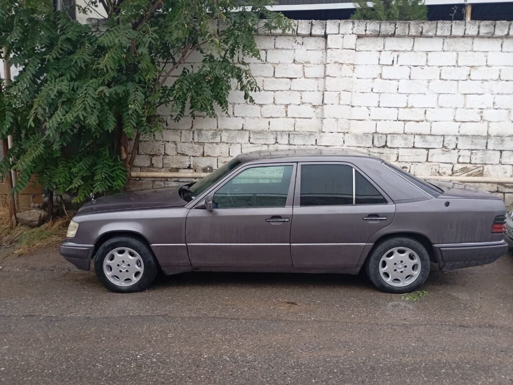 Mercedes-Benz E 250: 2.5 l 1994 il Sedan 10-KT-054 — Avtomobillər, Bakı (5)