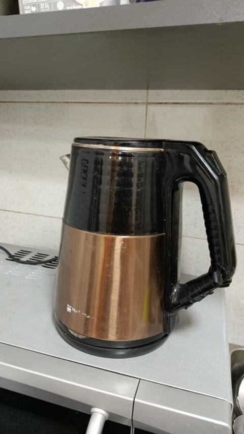 Elektrikli çaydan — Bakı