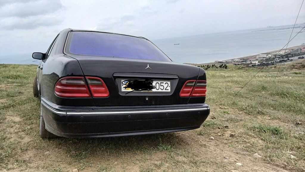 Mercedes E 240, 2.4 L, 2000 il, 400 000 km — Avtomobillər, Tərtər (4)