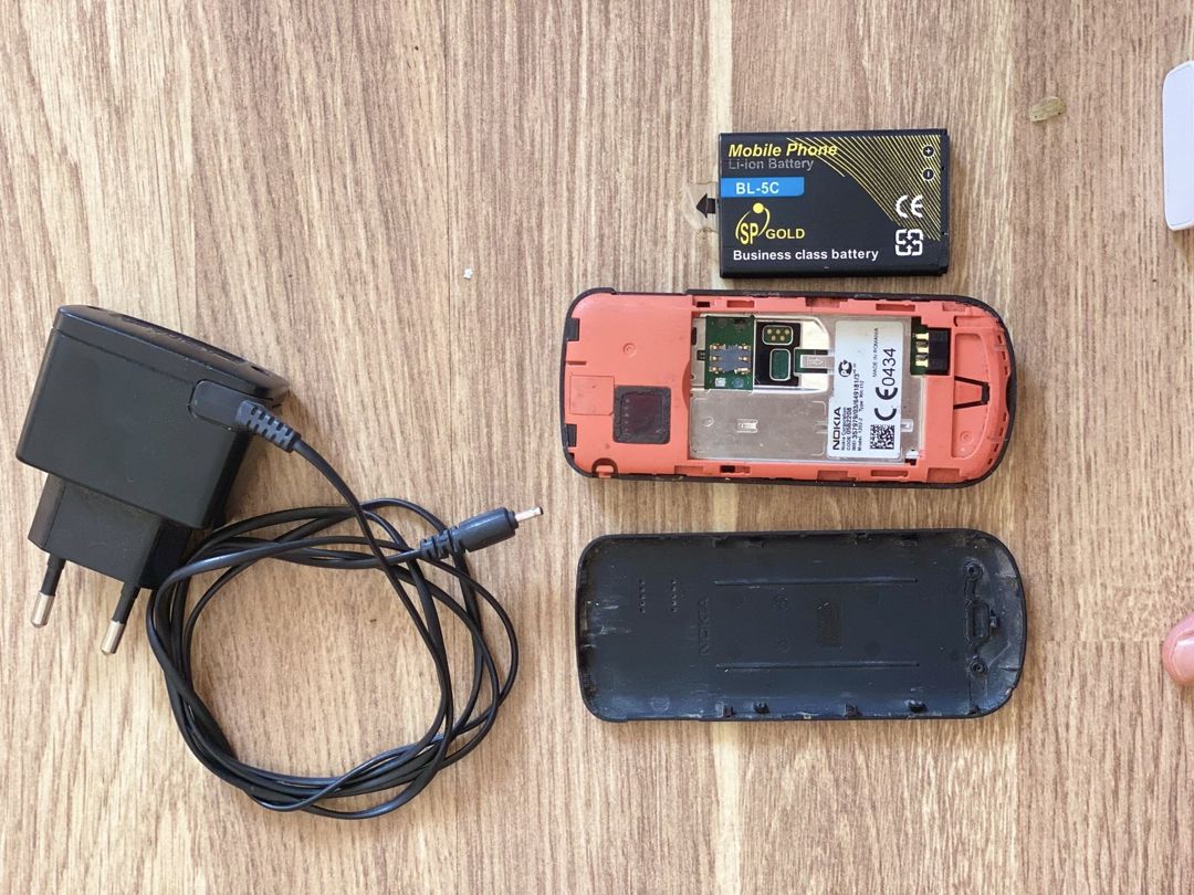 Nokia 1202 Midnight Black — Smartfonlar, Bakı (2)