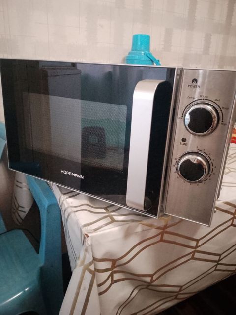 Hoffmann M2070S mikrodalğalı soba - Mexaniki idarəetmə: 2 fırlanan — Gəncə