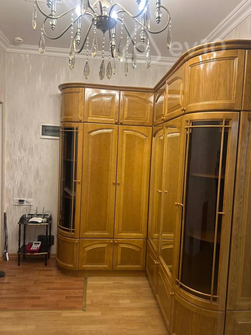 3 otaqlı mənzil, 140 m², 28may — kirayə — Mənzil, Bakı (11)