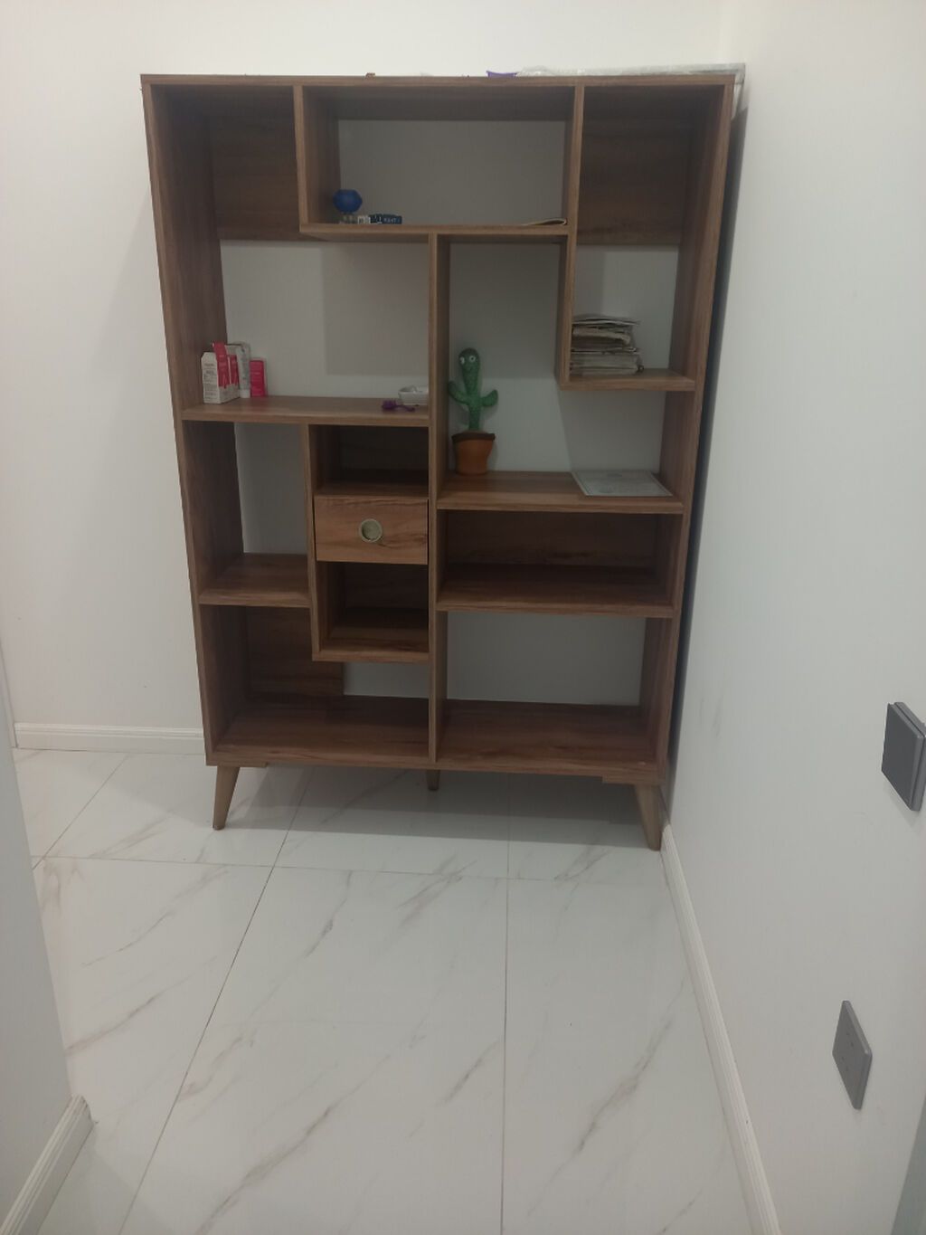 Kitab rəfi yaxşı vəziyyətdə — Ofis mebeli, Bakı (2)