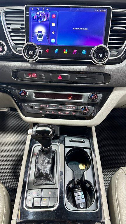 Kia Carnival, 2.2 L, 2015 il, 305 000 km — Avtomobillər, Bakı (12)