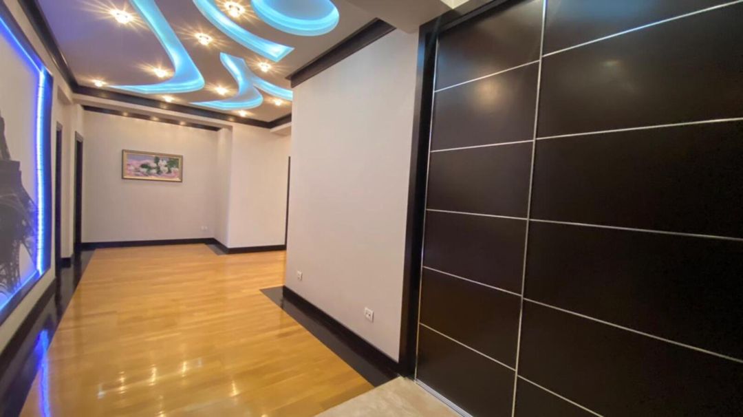 İcarəyə verilir 4 otaqlı yeni tikili 200 m² — Mənzil, Bakı (4)