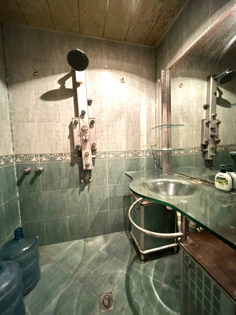 Satılır 2 otaqlı köhnə tikili 63 m² — Mənzil, Bakı (12)