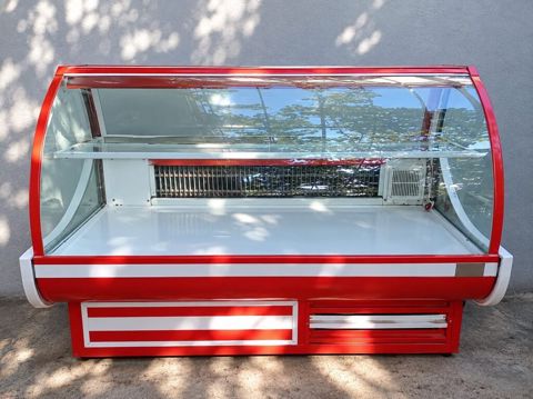 Isi Bby35 Vitrin soyuducu 250m satilir.işlək vəziyyətdədir. mağaza — Bakı