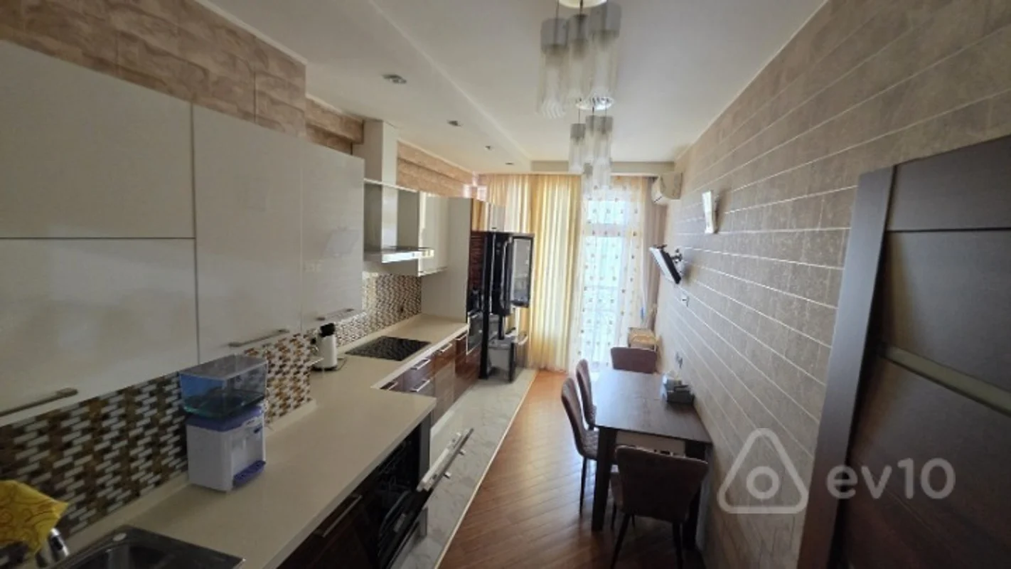 4 otaqlı mənzil, 175 m², Bülbül prospekti — kirayə — Mənzil, Bakı (10)
