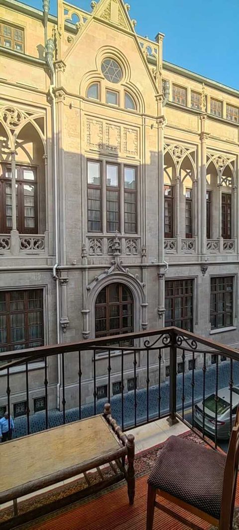 Satılır 2 otaqlı köhnə tikili 50 m² — Bakı