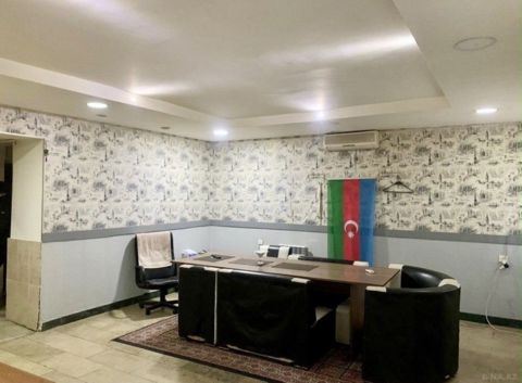 Satılır obyekt 81 m² — Bakı