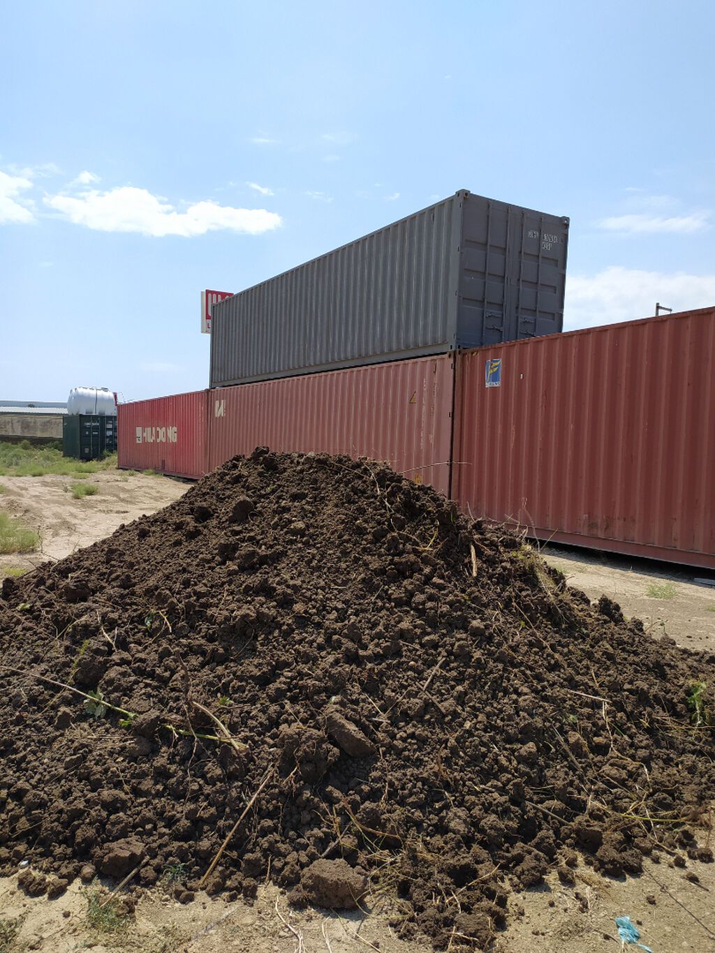 Qara Torpaq Peyin Şamaxı İsmayıllı torpaqi kamaz,zil,meşok ilə satiş — Tikinti materialları, Bakı (2)